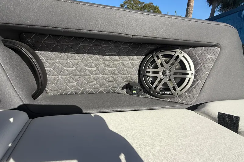 Slide: The Image of Viaggio Lago Z-S 2026 interior with JL Audio speaker and quilted panel design. - 12