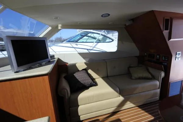 Slide: The Image of Luhrs 35 Convertible IPS Joystick 2008 - 10