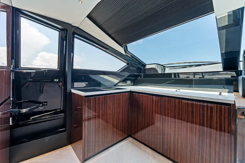 Slide: The Image of Riva 82' Diva 2027 - 54