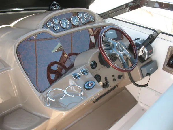 Slide: The Image of Regal 3560 COMMODORE 2004 - 4