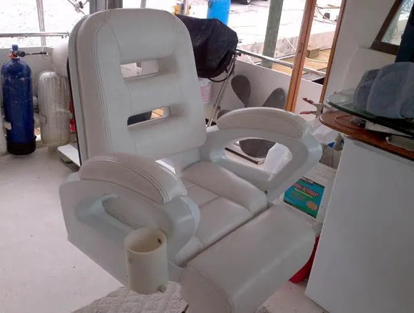 Slide: The Image of Symbol 44 Aft Deck Motor Yacht 1986 - 10