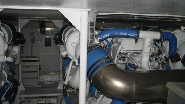 Slide: The Image of Viking 50 Convertible 1991 - 9