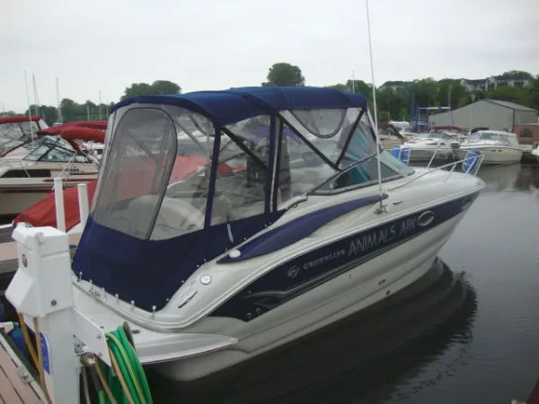 Slide: The Image of Crownline Boats 250 CR 2006 - 0