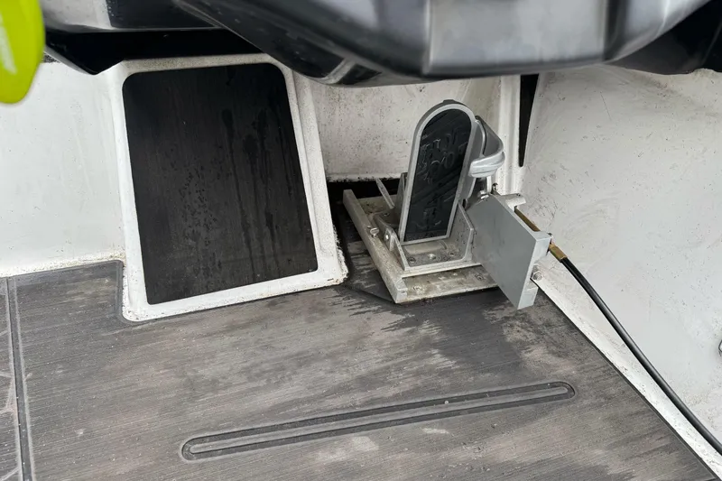 Slide: The Image of Boat pedal mechanism on 2022 Nitro Z20 Pro, featuring a sleek, durable design. - 20