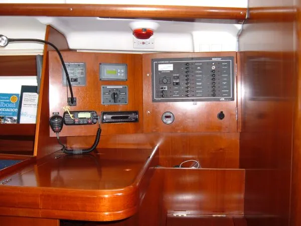 Slide: The Image of Beneteau 393 2004 - 9