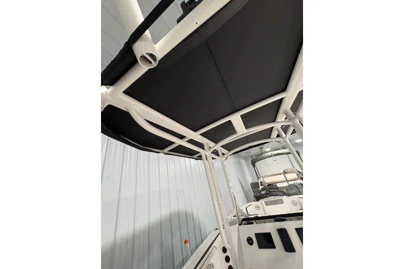 Slide: The Image of Control panel of 2023 Yamaha Boats 222 FSH Sport featuring wash down and cruise assist. - 66