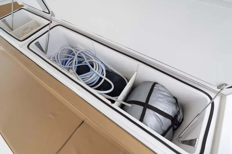 Slide: The Image of Viking 64 Convertible 2007 - 61