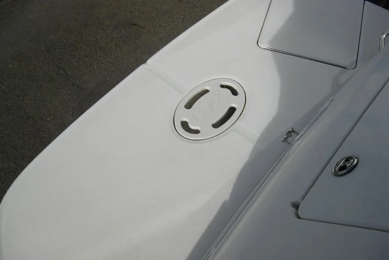 Slide: The Image of 2002 Sea Ray Sundancer 280 interior view with window and seating. - 44