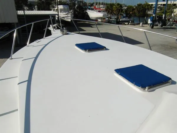 Slide: The Image of Bertram Sportfish 40 1995 - 9