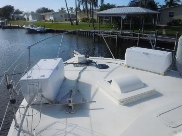 Slide: The Image of Hatteras Tri Cabin Motoryacht 1970 - 2