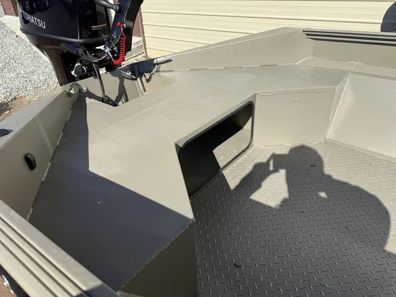 Slide: The Image of Edge Boats Sportsman 553DB 2026 - 5