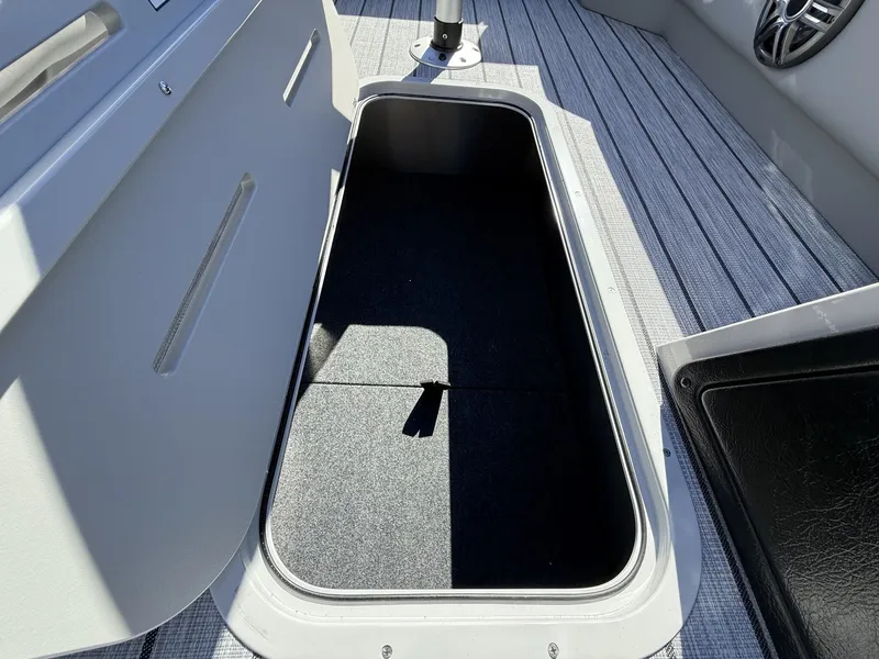 Slide: The Image of SunCatcher Select Series 322SL 2026 - 13