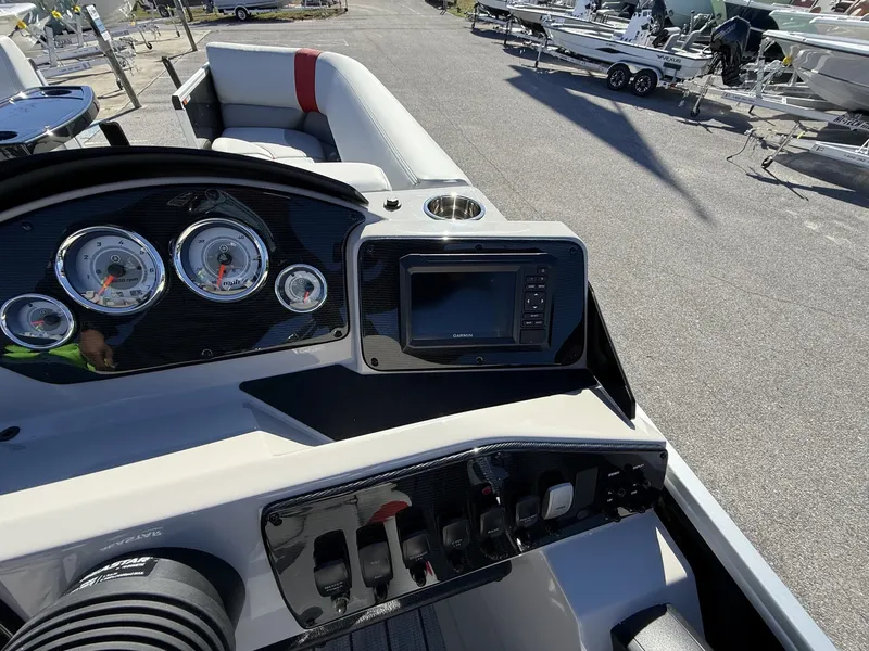 Slide: The Image of SunCatcher Select Series 322SL-YAMAHA VF150 SHO 2026 - 5