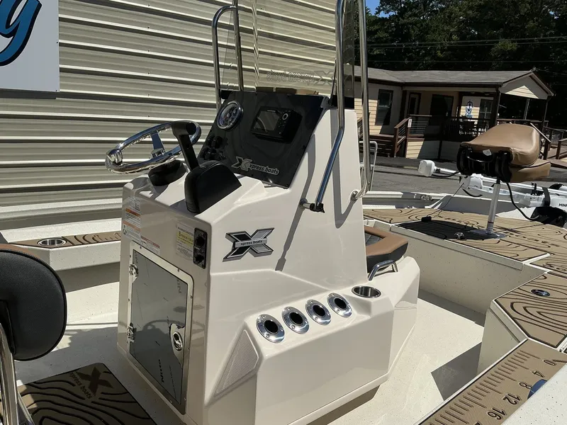 Slide: The Image of Xpress H20B Bay 2026 - 10