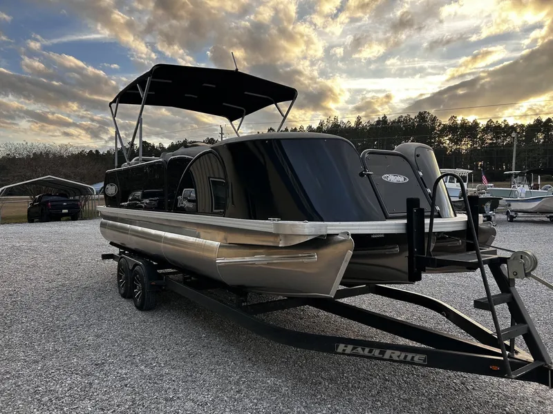 Slide: The Image of Aloha CLUB SERIES 230-200HP 2026 - 5