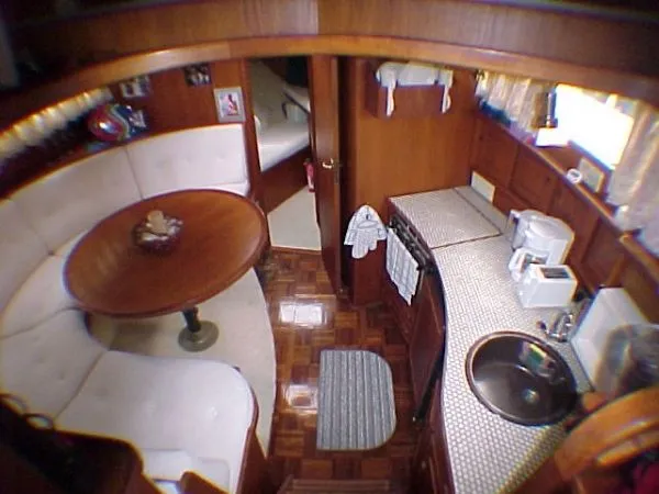 Slide: The Image of Neptunus 133 Motor Yacht 1986 - 5