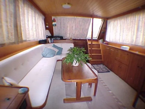 Slide: The Image of Neptunus 133 Motor Yacht 1986 - 6
