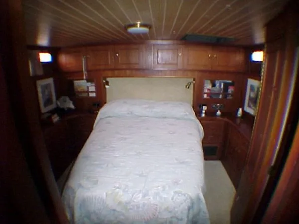 Slide: The Image of Neptunus 133 Motor Yacht 1986 - 8