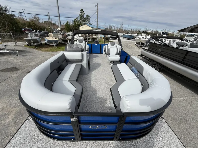 Slide: The Image of Veranda Vista View Series 20RC-BITOON-115HP 2026 - 8