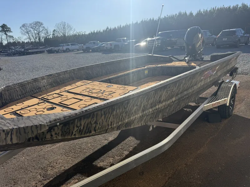 Slide: The Image of Excel 183 Tomahawk 2026 - 7