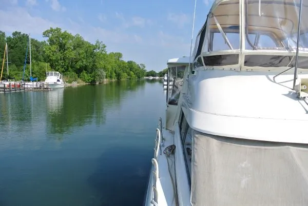 Slide: The Image of Silverton 41 Motor Yacht 1991 - 5