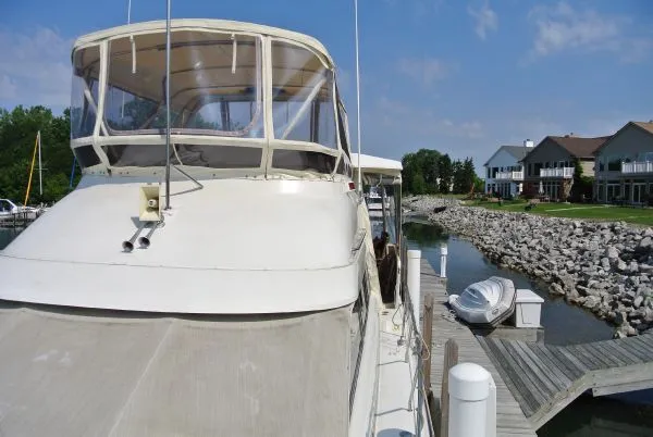 Slide: The Image of Silverton 41 Motor Yacht 1991 - 6