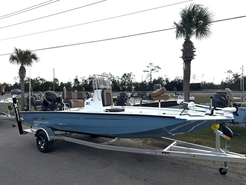 The Image of Xpress H20B Bay 2026 - 1