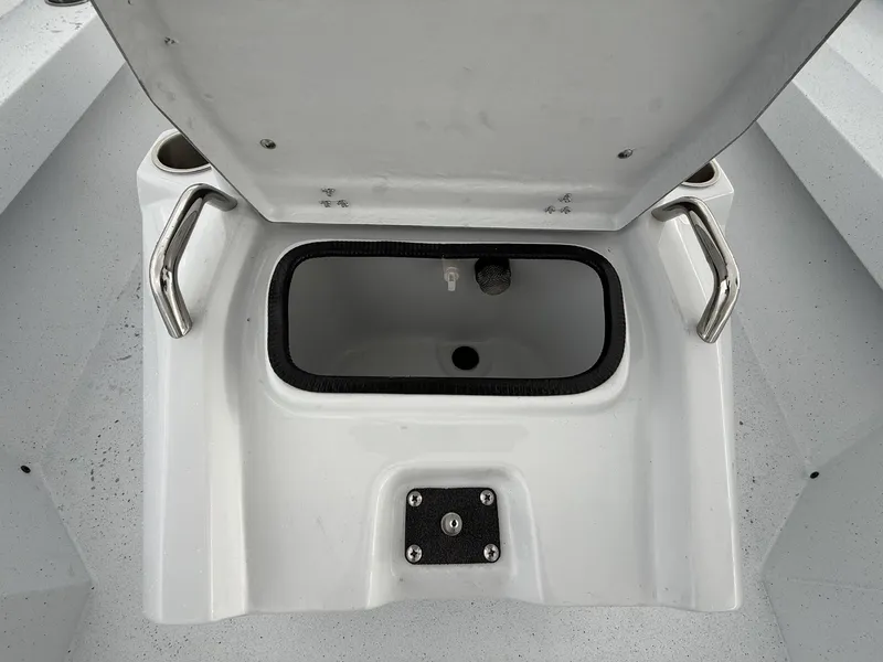 Slide: The Image of Xpress H20B Bay 2026 - 5