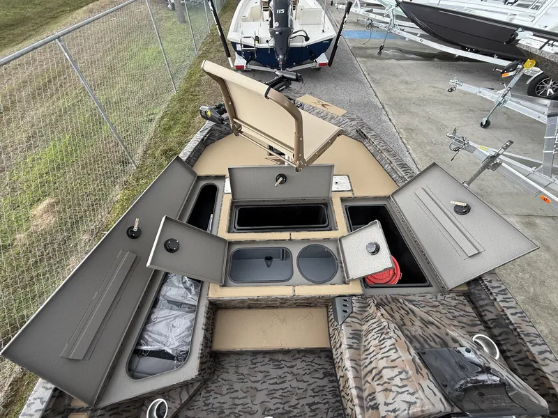 Slide: The Image of Xpress Hyper-Lift Crappie Series H18C 2026 - 4