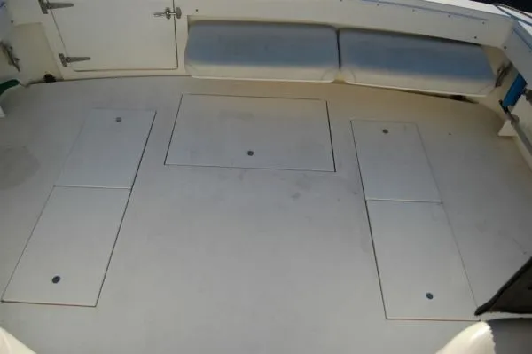 Slide: The Image of Wellcraft 330 Coastal (05 Repower) 2003 - 7