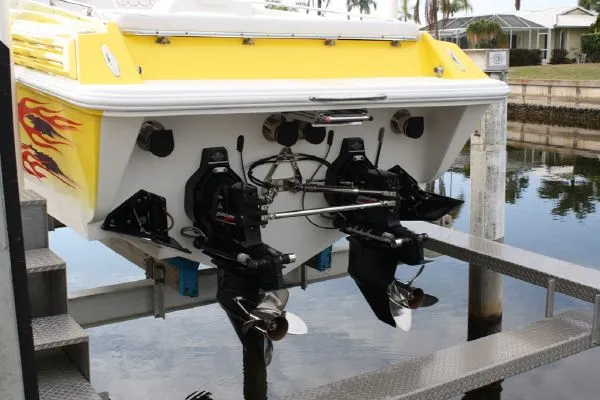 Slide: The Image of Sonic USA Boats 35 SS 2005 - 2