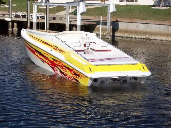 Slide: The Image of Sonic USA Boats 35 SS 2005 - 4