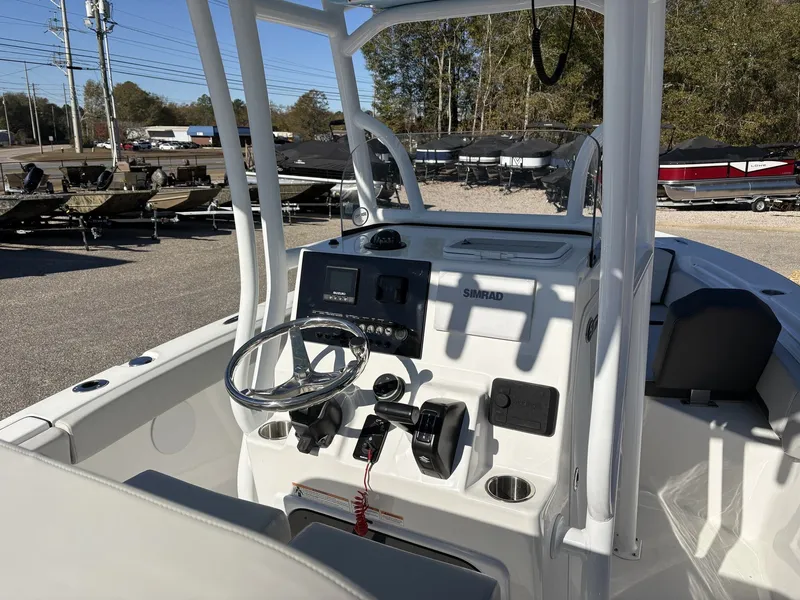 Slide: The Image of Sea Pro 225FLX Sandbar 2025 - 10