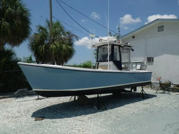 Slide: The Image of Shamrock 260 CC tow boat 1999 - 1