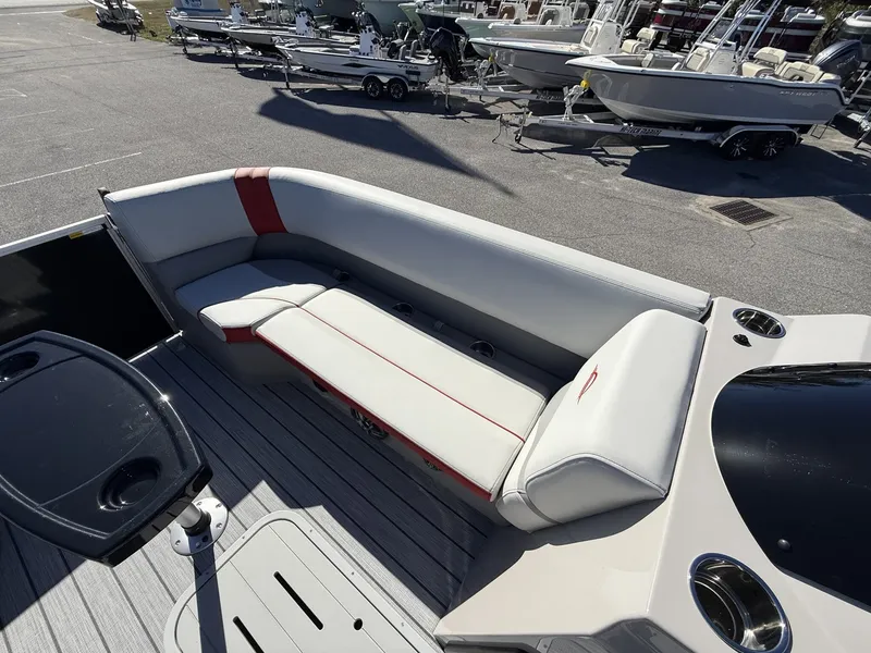 Slide: The Image of SunCatcher Select Series 322SL-YAMAHA VF150 SHO 2026 - 12