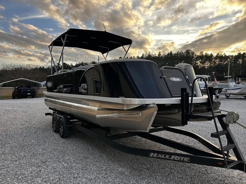 Slide: The Image of Aloha CLUB SERIES 230-200HP 2026 - 5