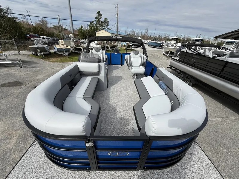 Slide: The Image of Veranda Vista View 20RC 2026 - 8