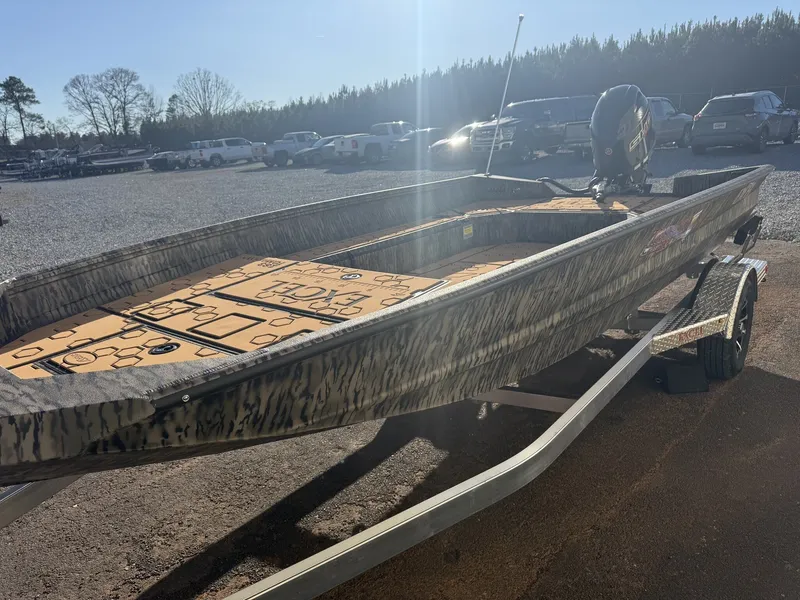 Slide: The Image of Excel 183 Tomahawk 2026 - 7