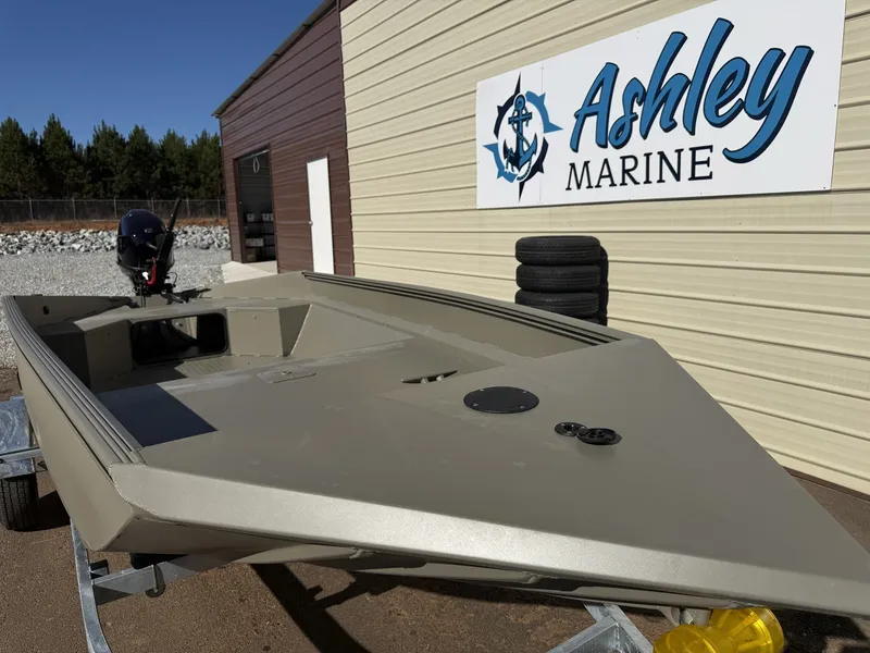 Slide: The Image of Edge Duck Boats Sportsman Series 656DB MID DECK 2026 - 2