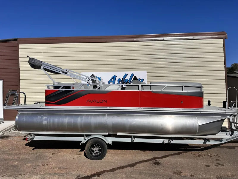 The Image of Avalon Venture 21 CRUISE-115HP 2026 - 1