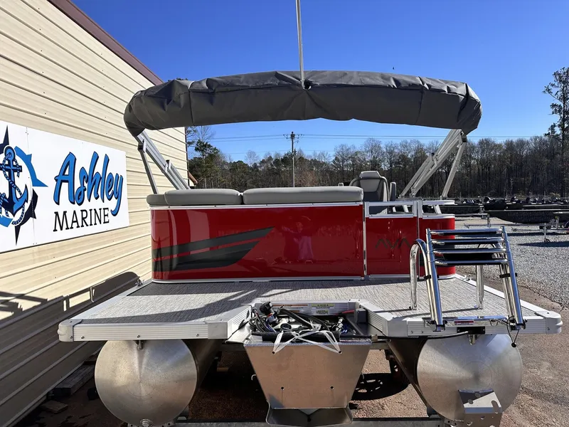 Slide: The Image of Avalon Venture 21 CRUISE-115HP 2026 - 2