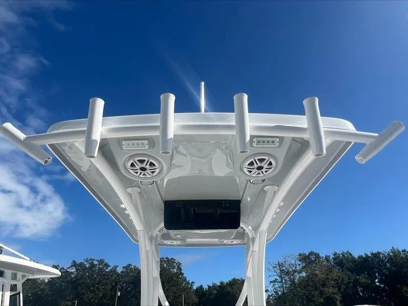 Slide: The Image of Blazer Bay 2400 2025 - 12