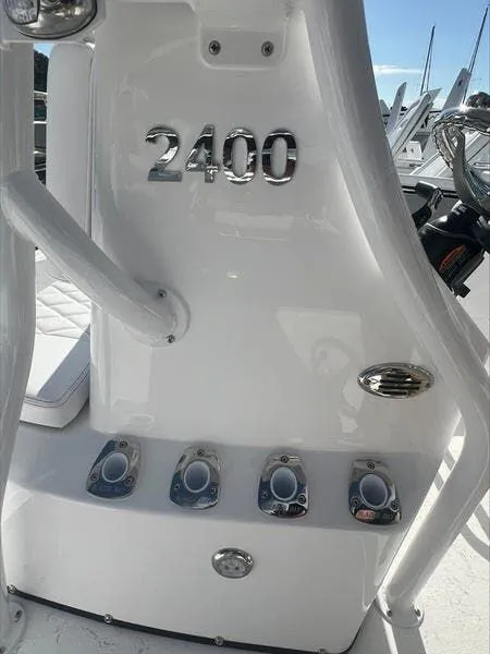 Slide: The Image of Blazer Bay 2400 2025 - 23