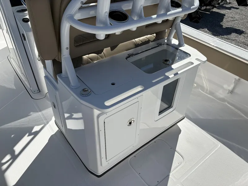 Slide: The Image of Blazer Bay Makaira 2600 2026 - 11