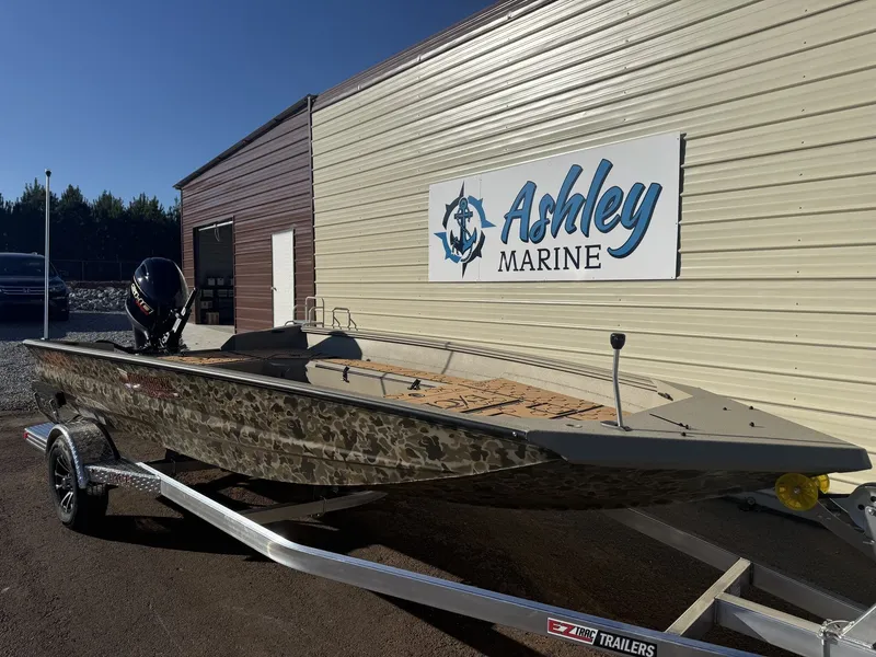 Slide: The Image of Excel 183 Tomahawk 2026 - 2