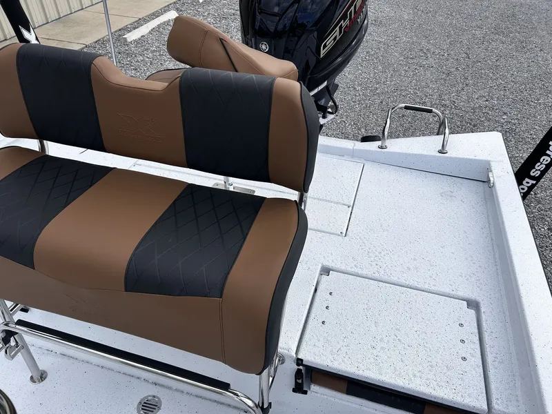 Slide: The Image of Xpress Hyper-Lift Series H22B-200HP 2026 - 6