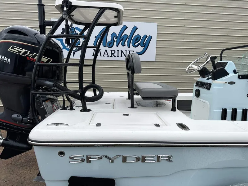 Slide: The Image of Spyder FX19 Vapor 2026 - 13