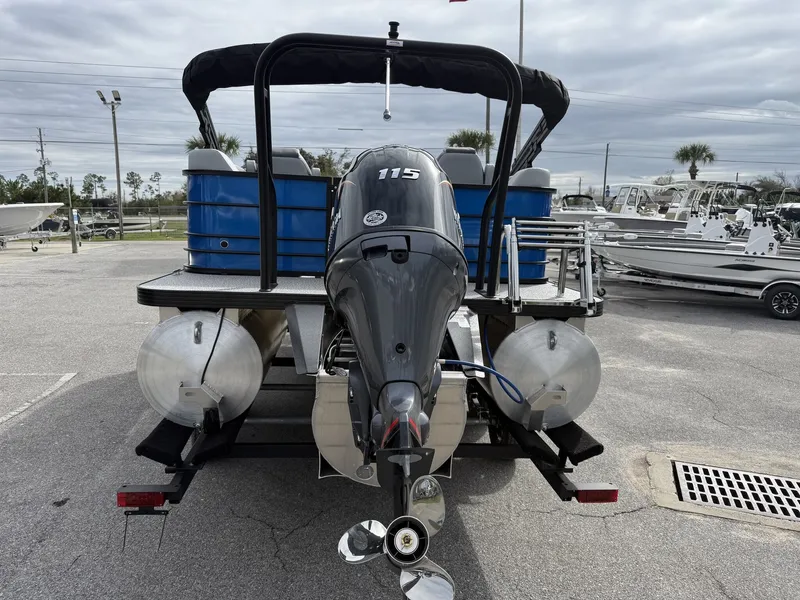 Slide: The Image of Veranda Vista View 20RC 2026 - 3