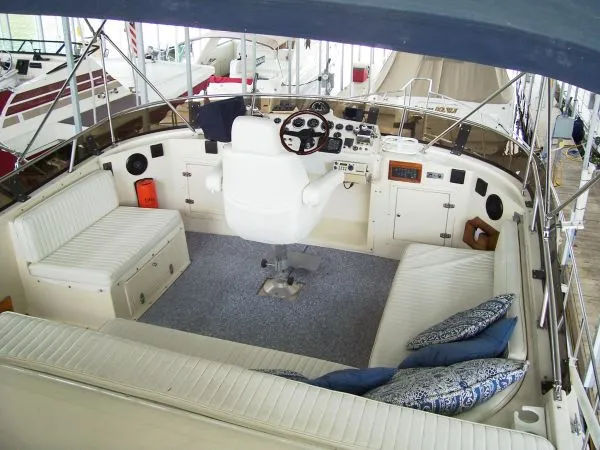 Slide: The Image of Californian Motoryacht / Freshwater 1986 - 5