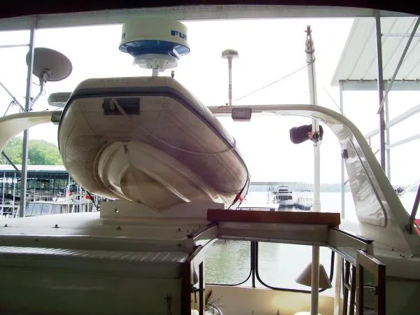 Slide: The Image of Californian Motoryacht / Freshwater 1986 - 9